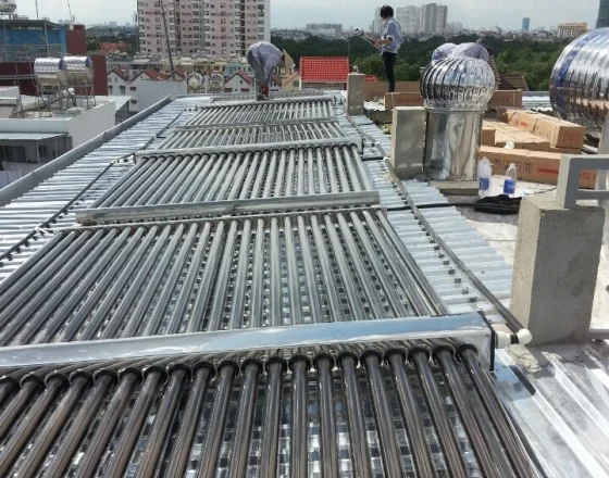 Hệ thu nhiệt trên mái - nước nóng năng lượng mặt trời